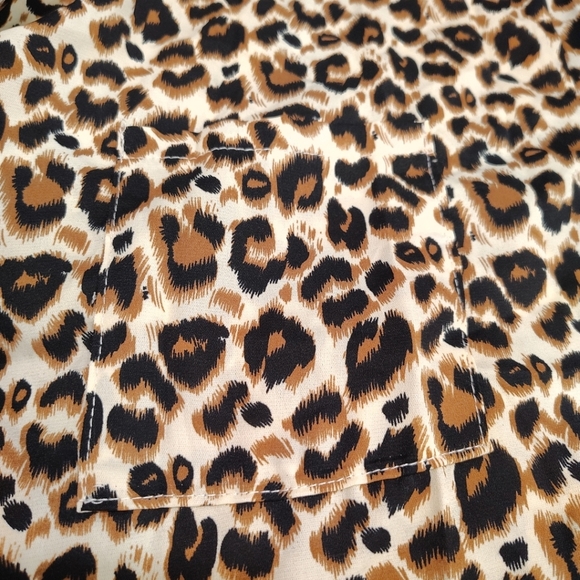 Emery Rose Leopard Women's LG Romper W/Ruffle Straps - Picture 12 of 12